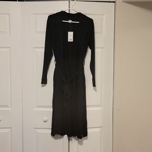 Smash and Tess Carrie Cardirobe